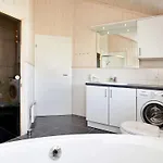 Restorative With Whirlpool Casa de Férias *